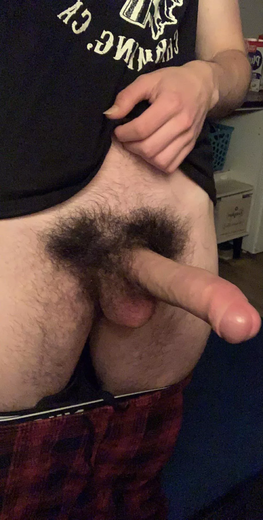 needing my bush worshipped posted by psycho_sadboy