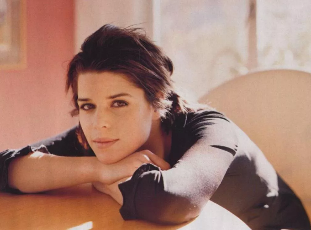 Neve Campbell posted by Wh__l-_f-F_rtune