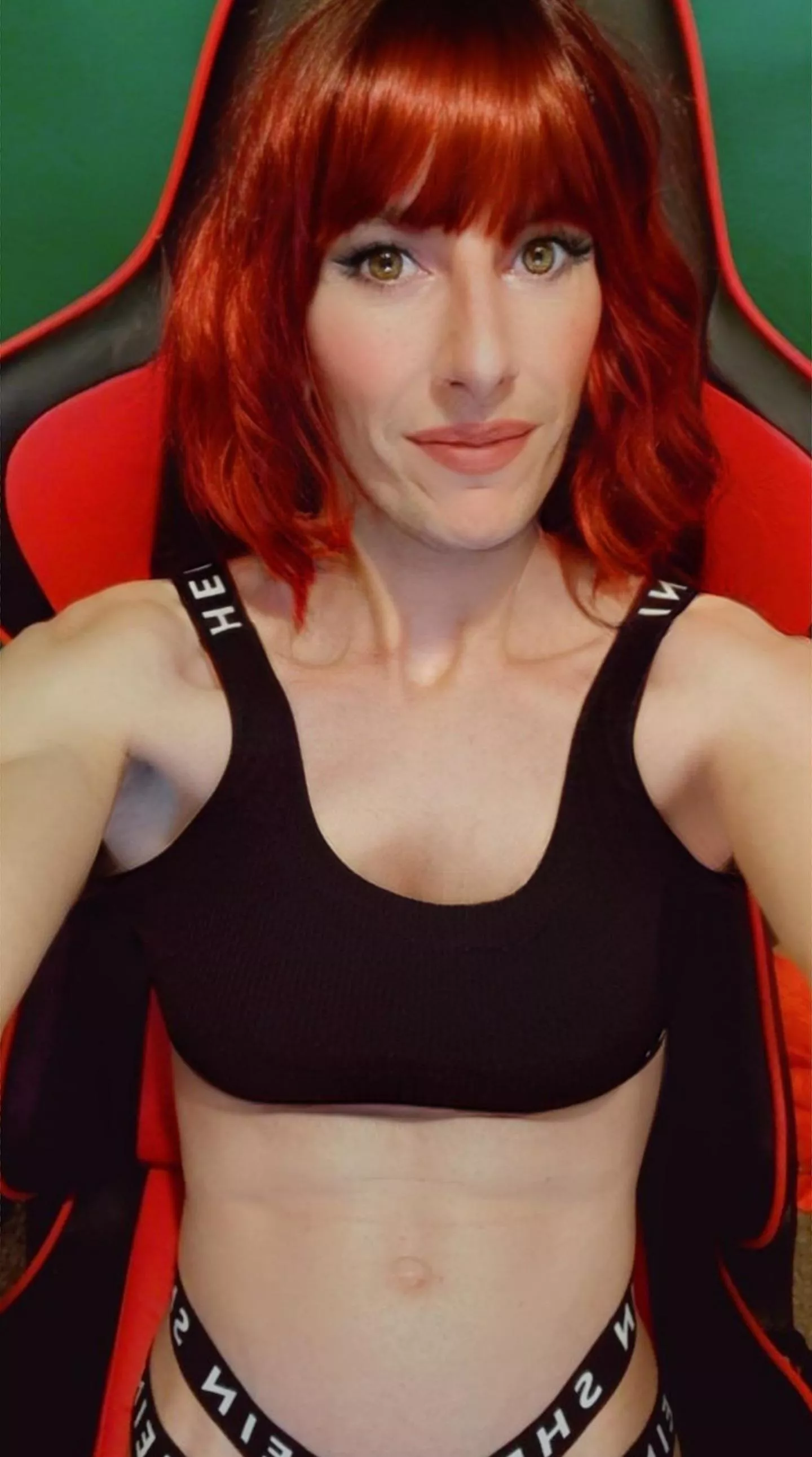 New hair and set feeling sexy 🥰 whats your thoughts xx posted by alicebeaut674