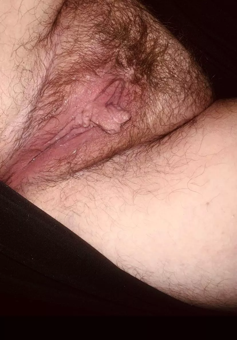 New here 💋First post! Such a soft, fat, hairy wet pussy!! Who wants to open her up ? posted by Shan_banann216