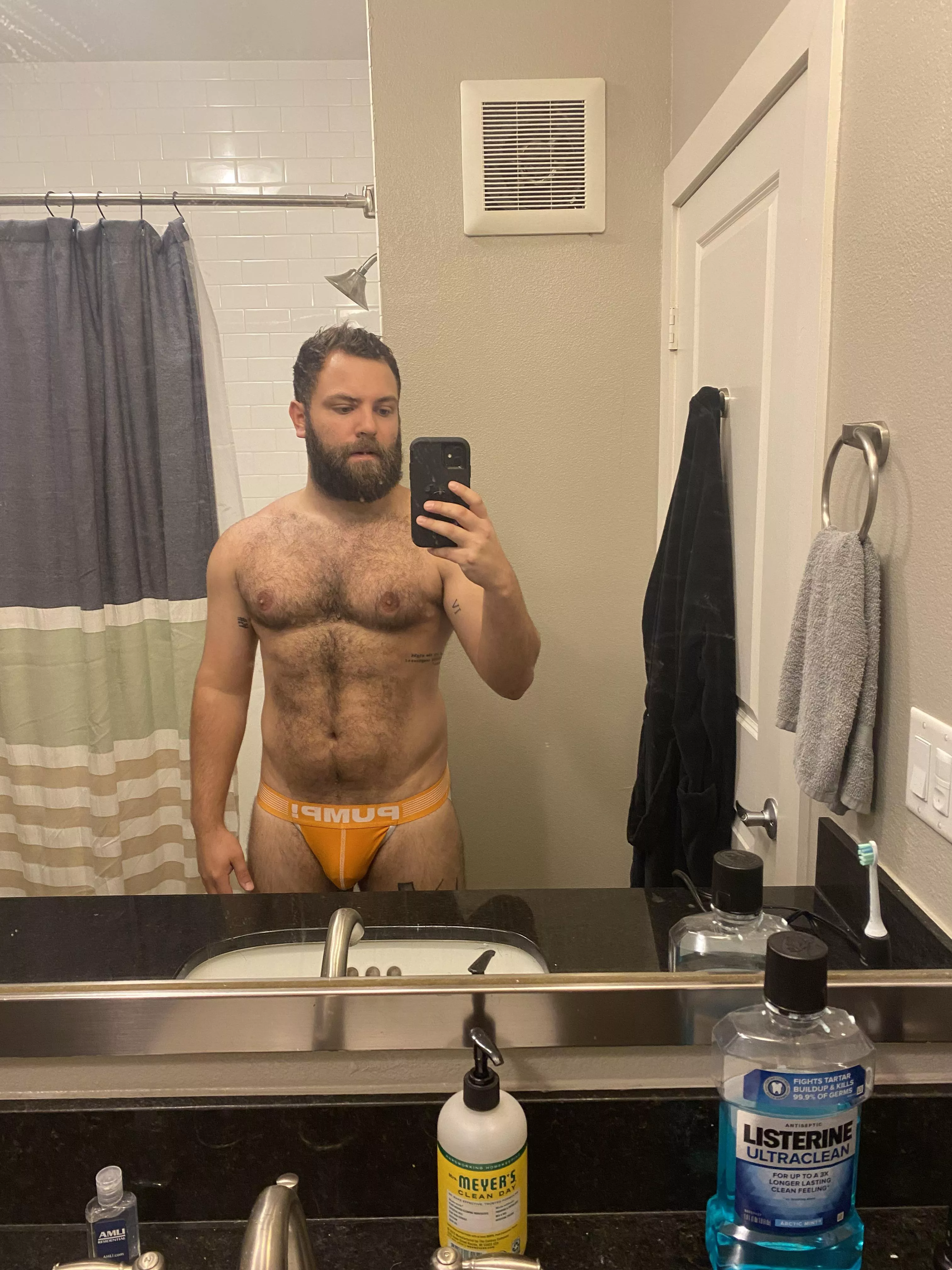 new jock 🧡🤍 posted by go_pauls_deep