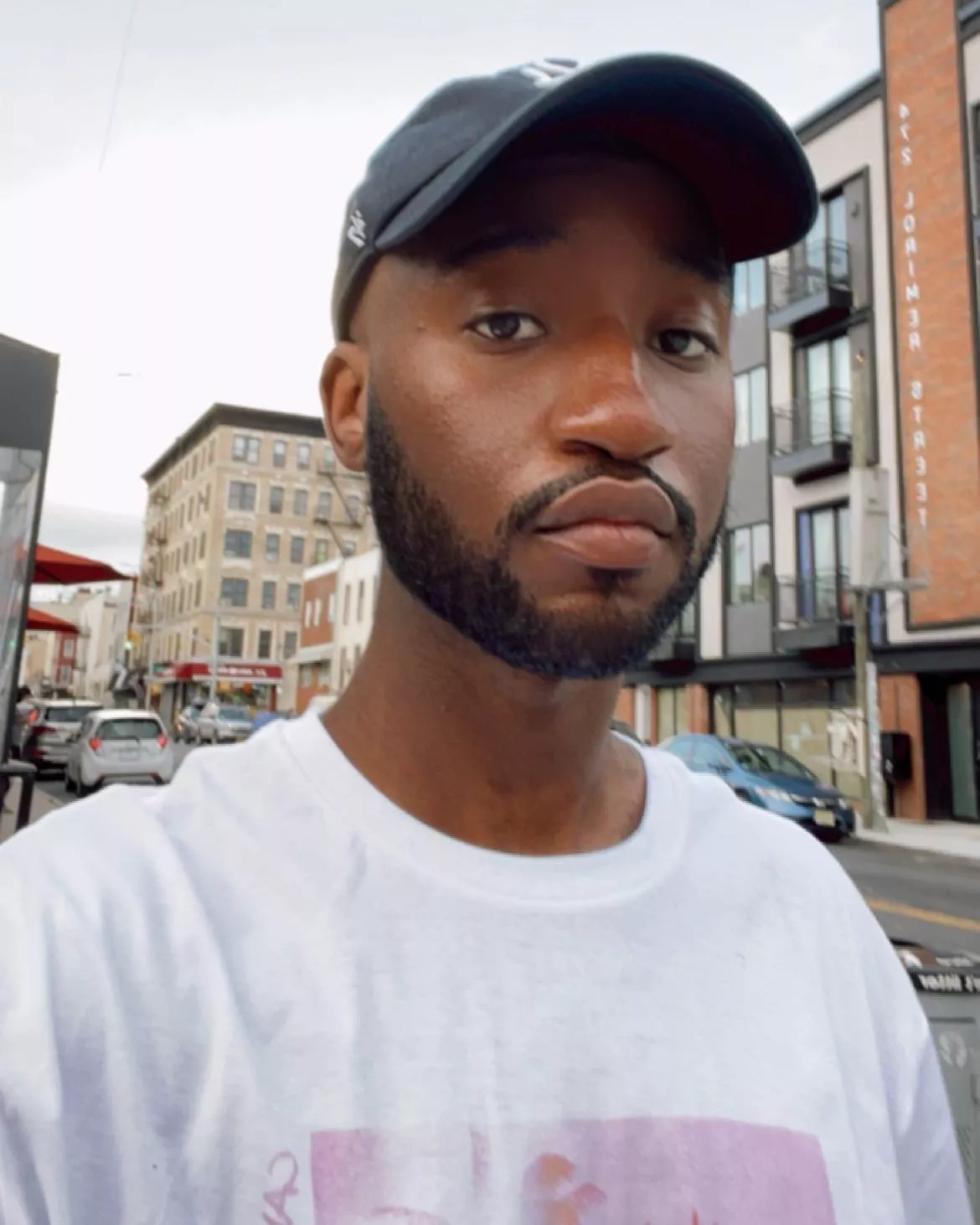 New to NYC (Williamsburg). Looking for friends ðŸ˜Š posted by iammrfamous07