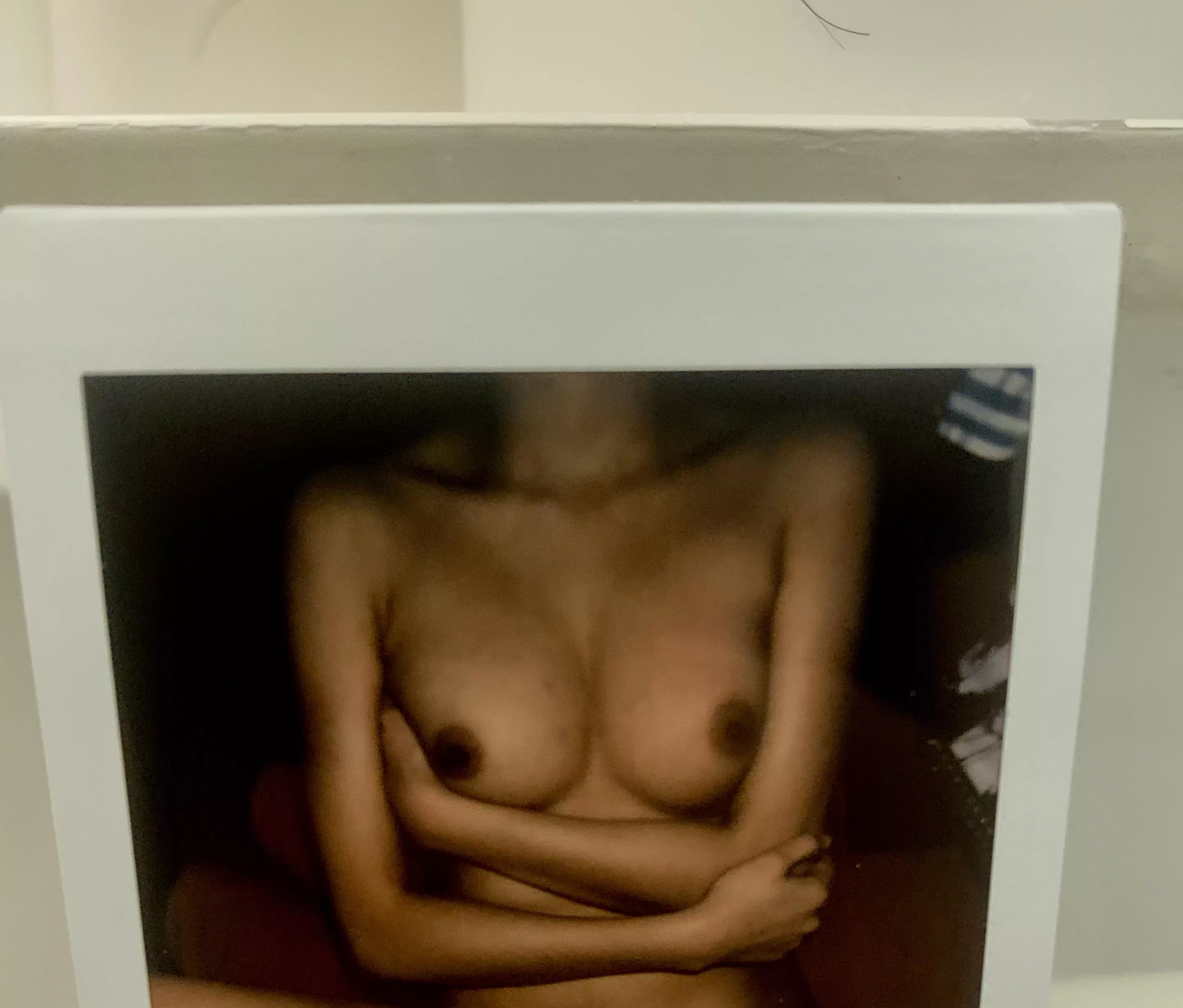 New to this. Letâ€™s start with my top half [F] [OC]. I only do Polaroids and cockrides. posted by titydelight