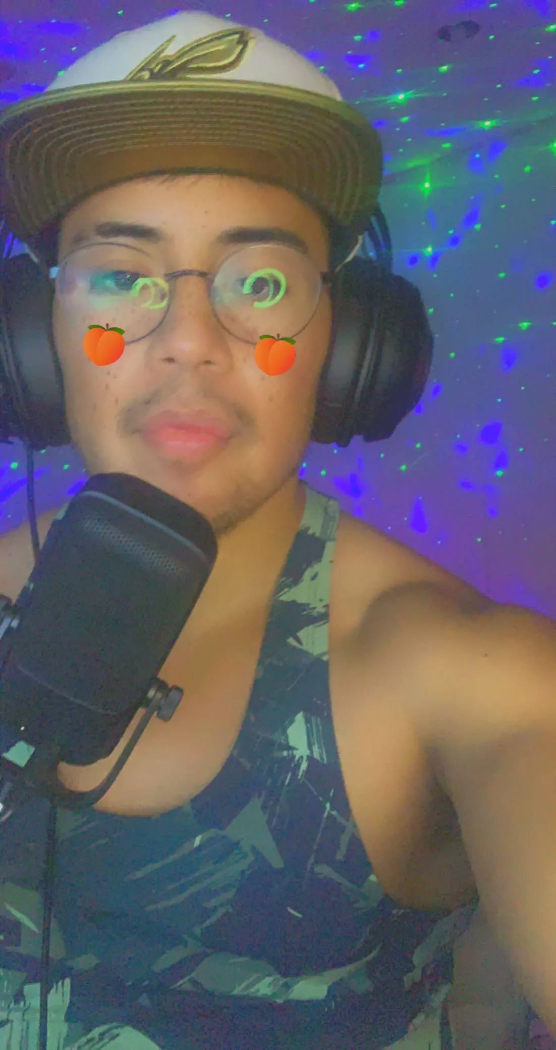 New to twitch 😀 come hang out space_boi00 posted by Cesars14