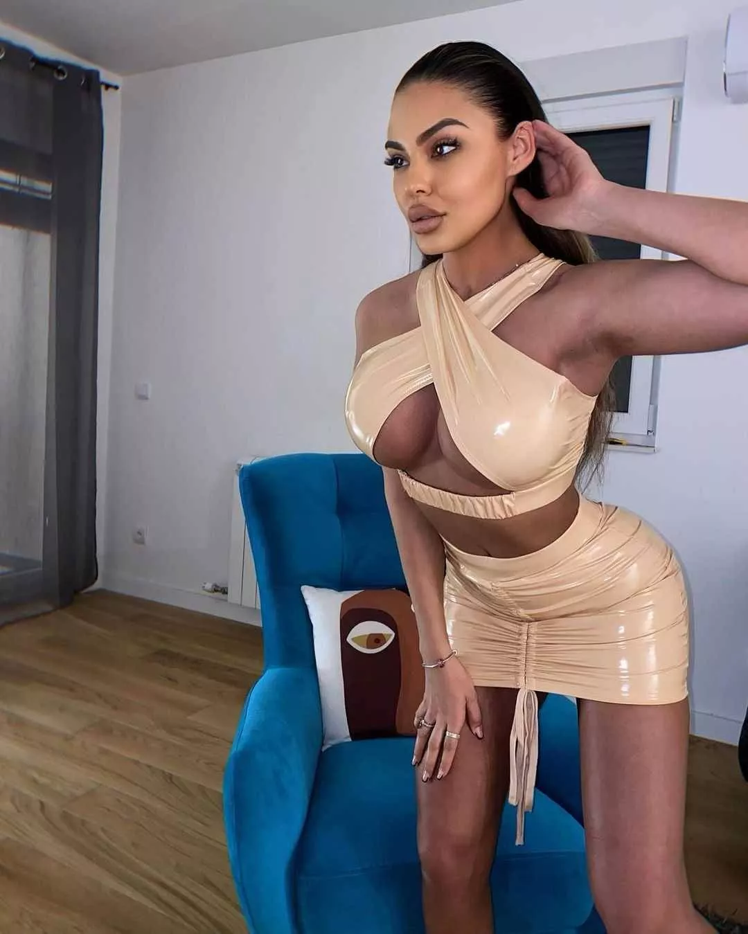 Nice dress posted by bimbo__lover