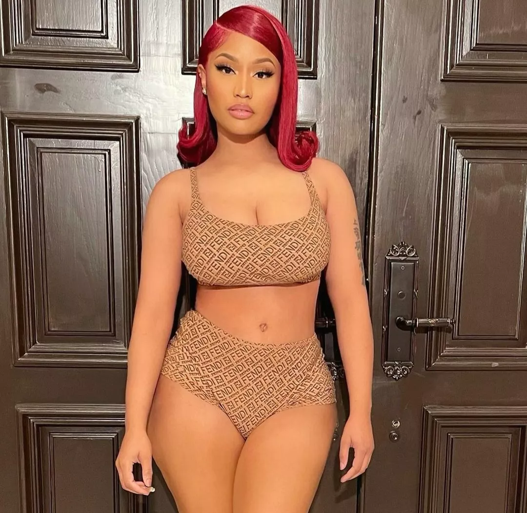 Nicki going red posted by onehornymofo