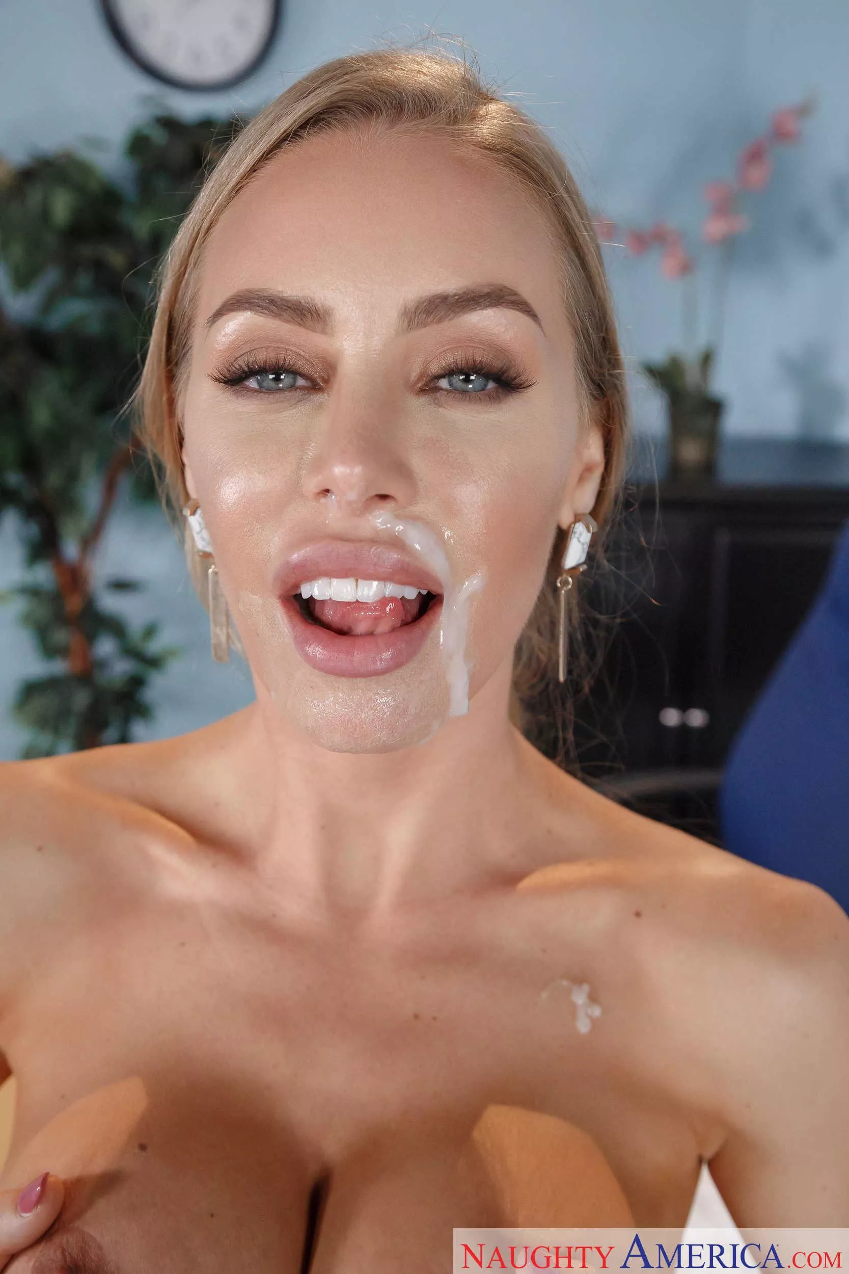 Nicole taking a perfect facial posted by celebhardon