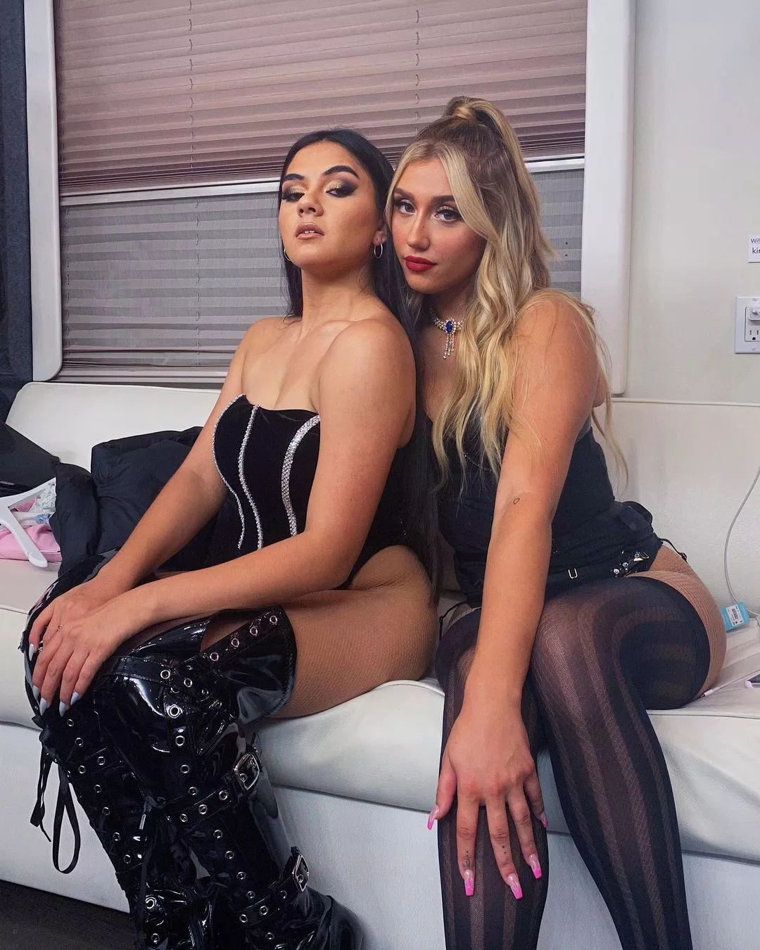 Nina Nelson and Hannah Mrozak posted by Sexhmm31