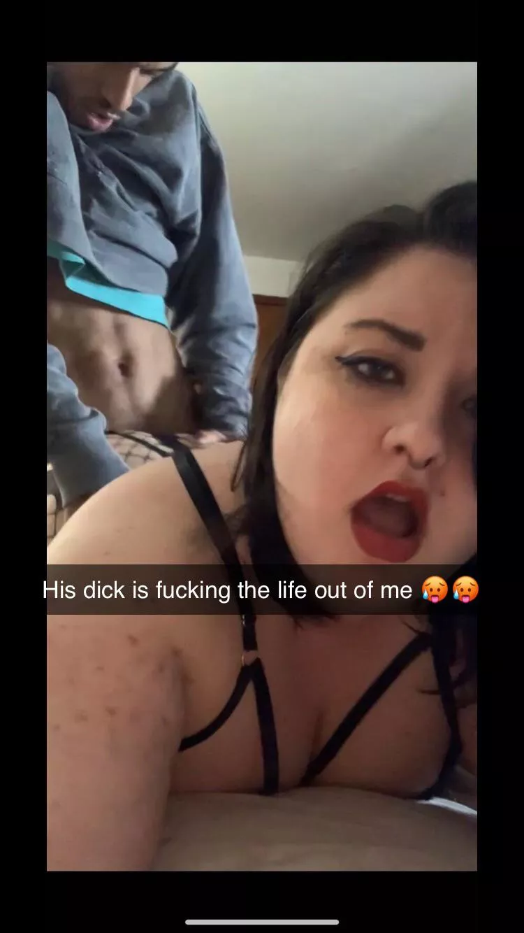 Not my boyfriend pounding my pussy 🥵 posted by sylvia_rey69