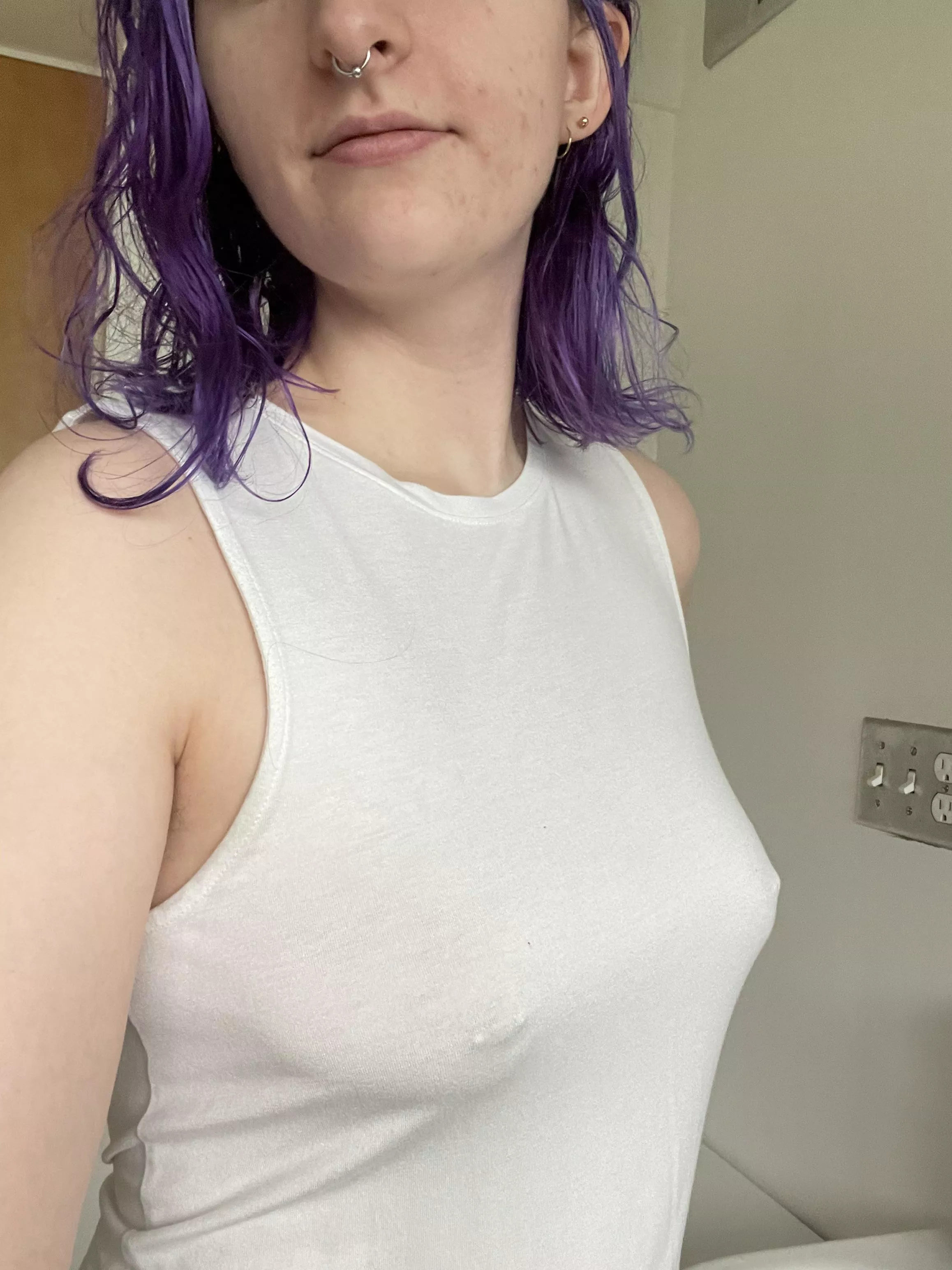 Nothing beats thin a white tank top! posted by quinnthemagpie