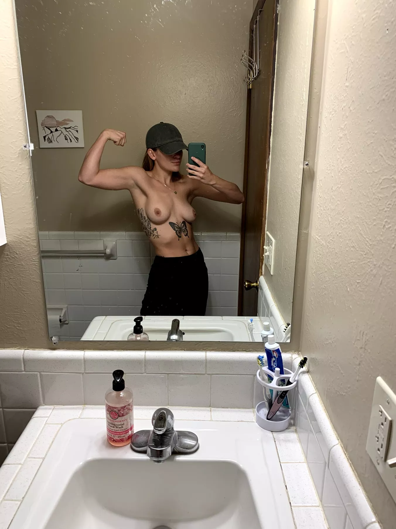 Nothing is more rewarding than taking post gym nudes for progress checks posted by Archatit