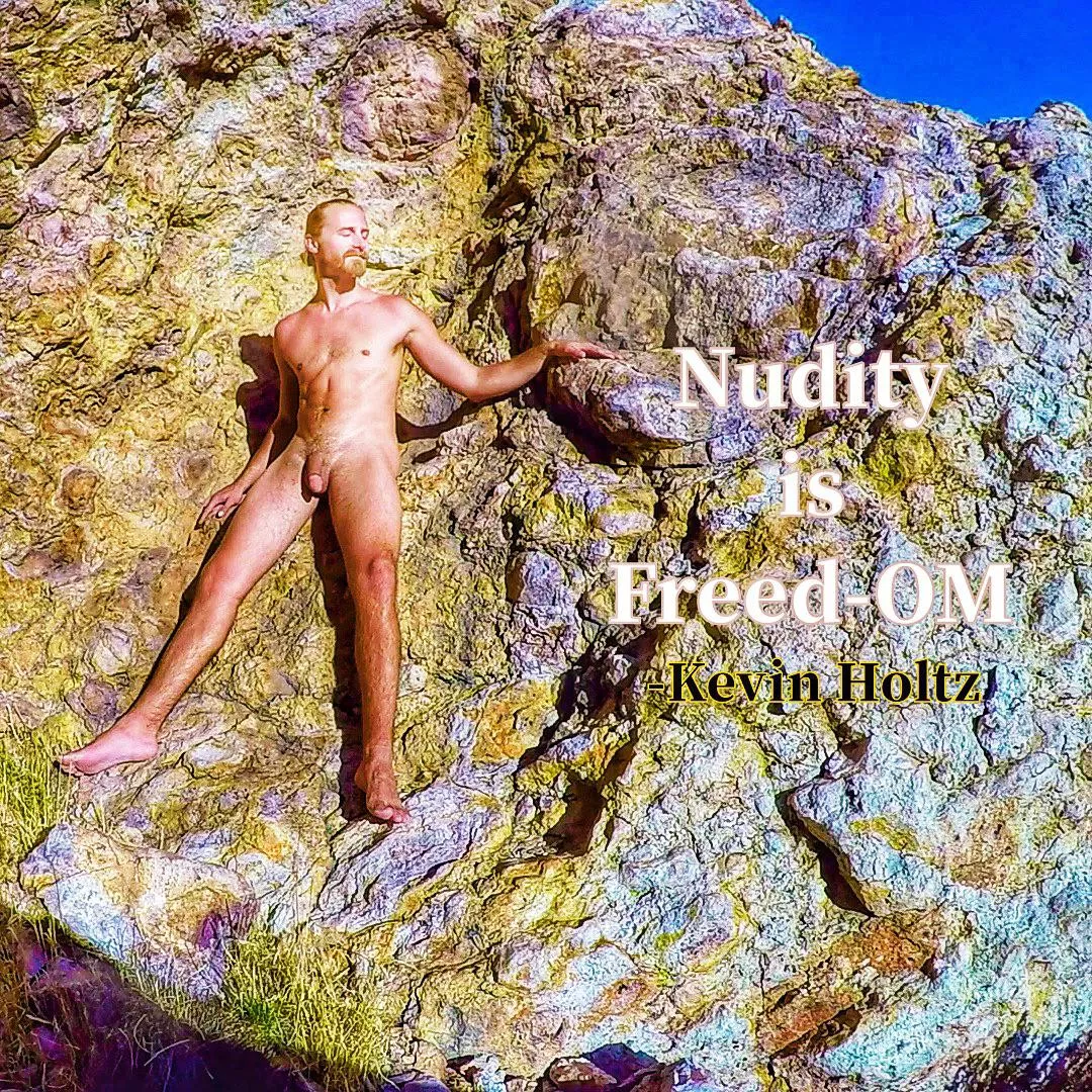 Nudity is Freed-OM 💚💛 posted by Goldengod17