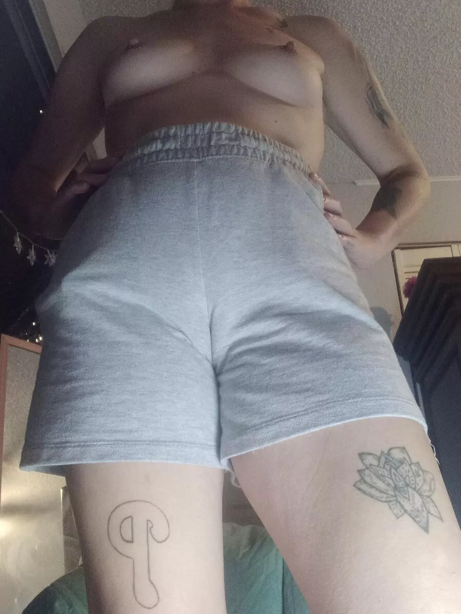 O jeez these shorts ride up some don’t they ? posted by PantiePrincess300