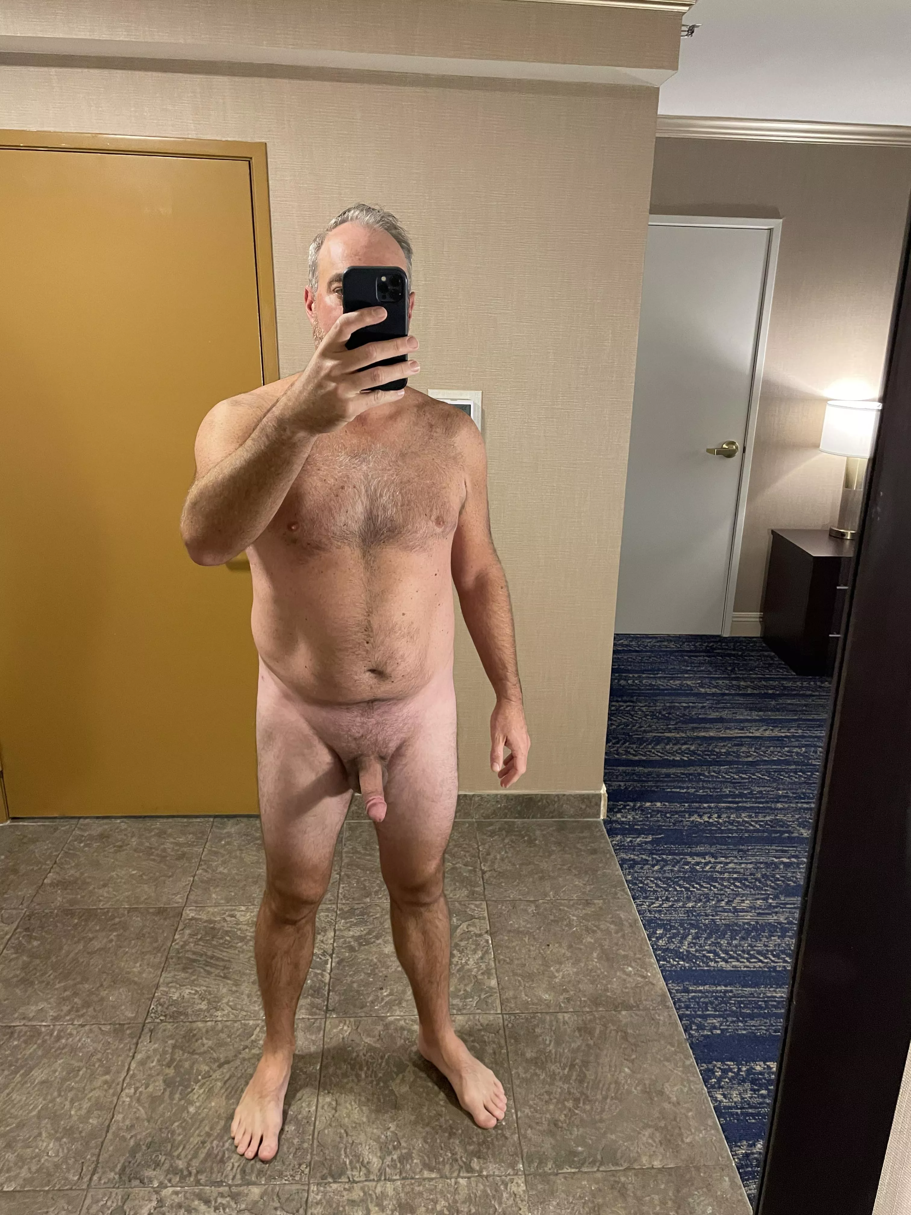 Obligatory hotel mirror pic [43] posted by Sk8rDadbod