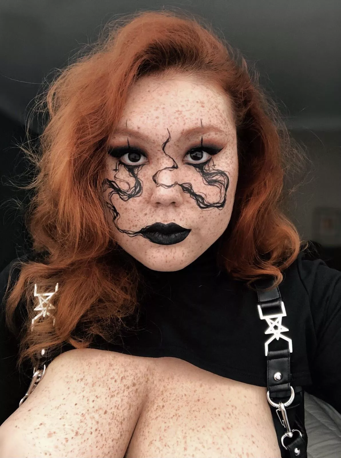 [OC] can my freckly cleavage and makeup be enough to get your attention? posted by Unicornglitteryblood