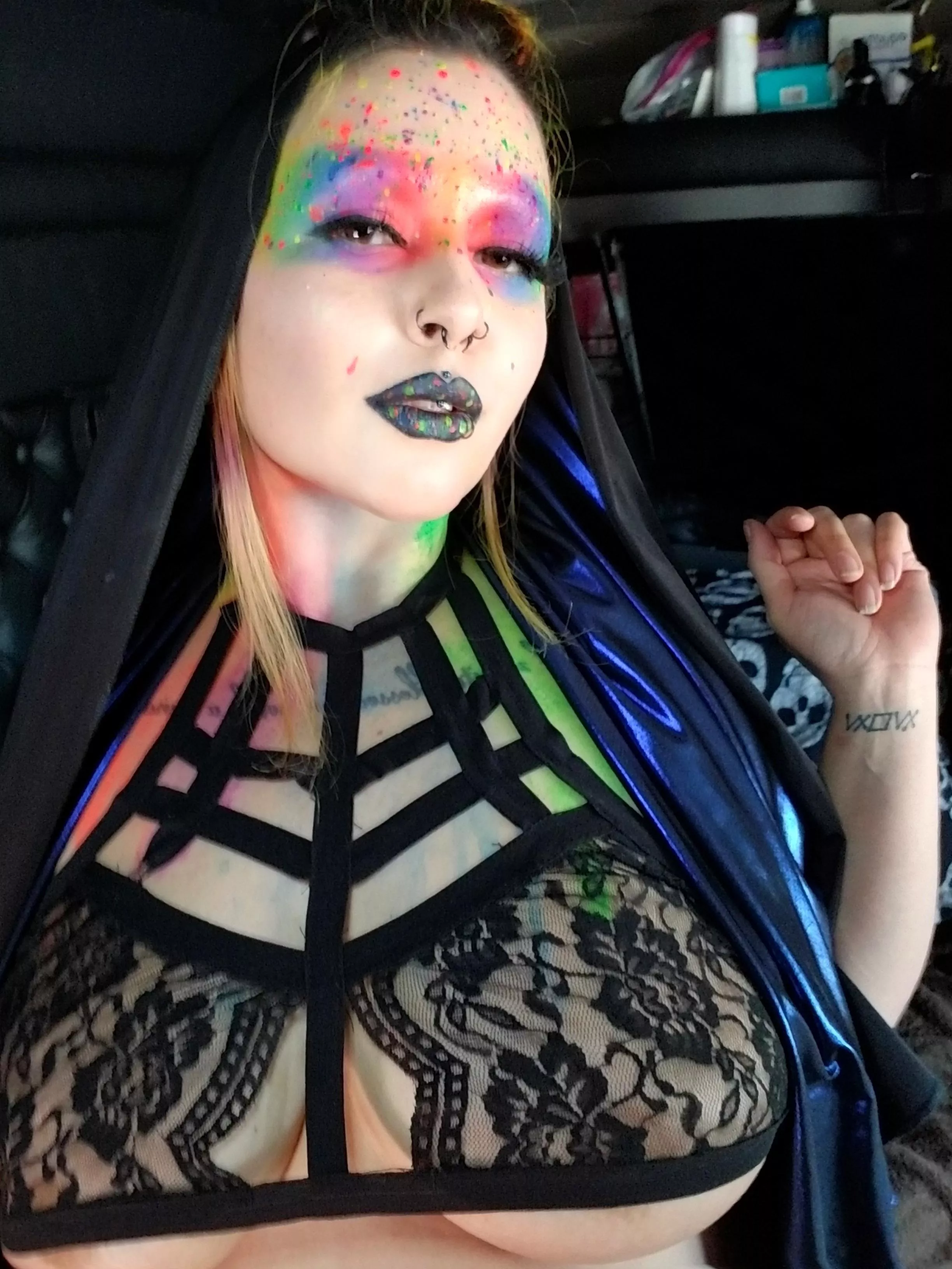 [OC] My pride makeup ðŸ˜˜ posted by M0eb0t