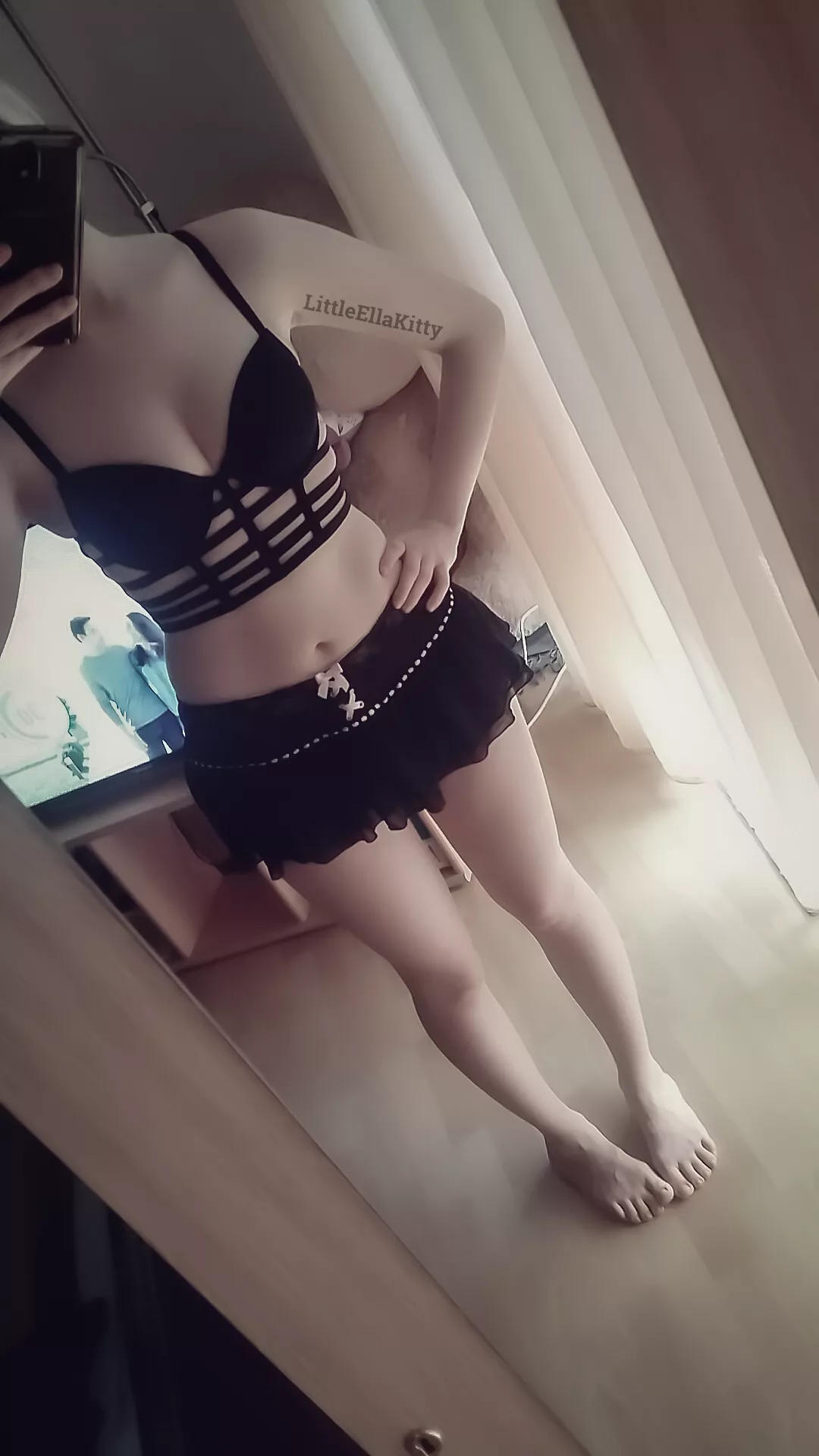 [OC][F] Love my new Outfit, what you say? ðŸ™ˆðŸ’˜ posted by LittleEllaKitty