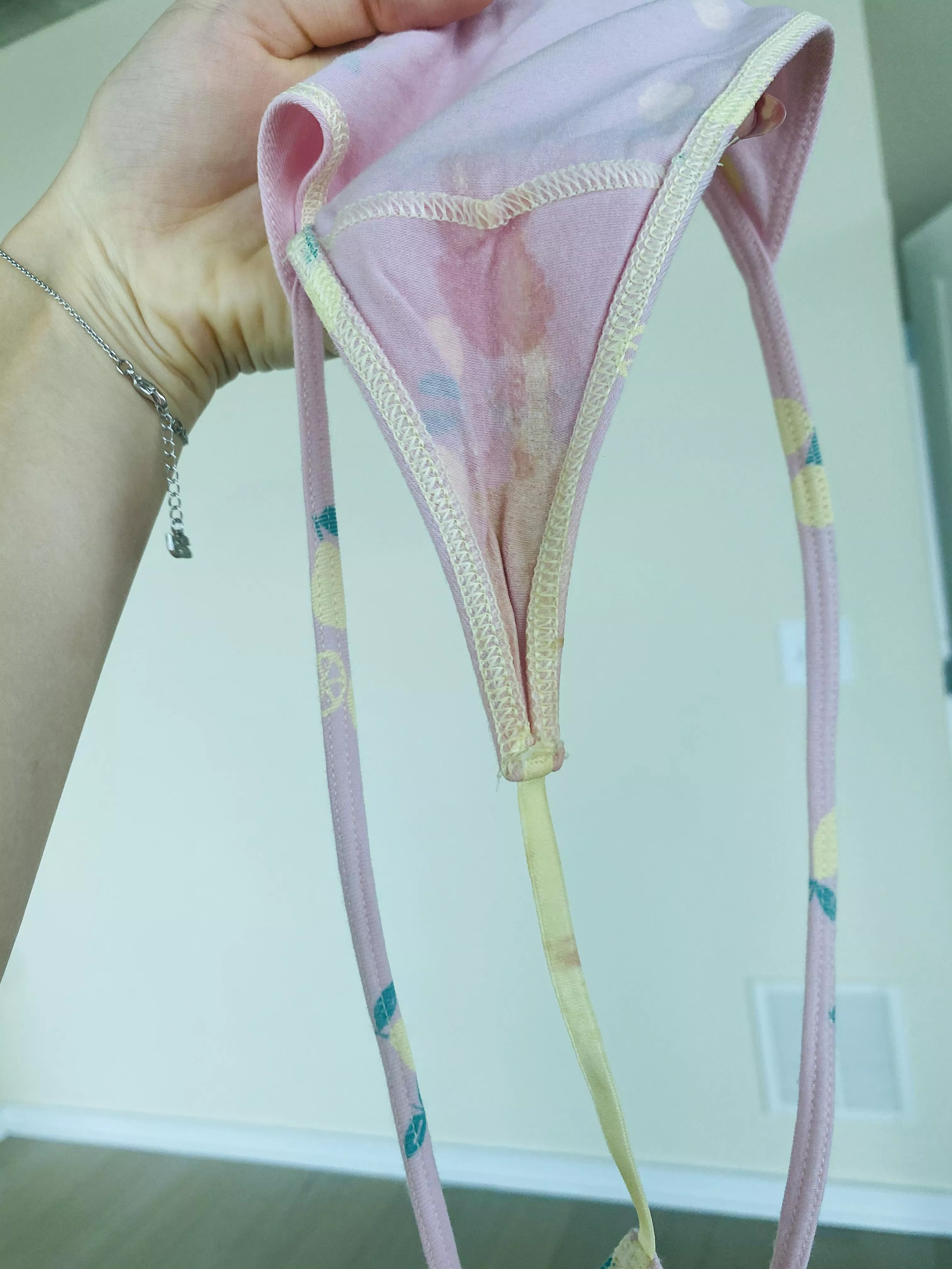 [oc][f18]Tiny g string is so smelly now..) Do you like stains guys?🍑 posted by LittleOneTwo3