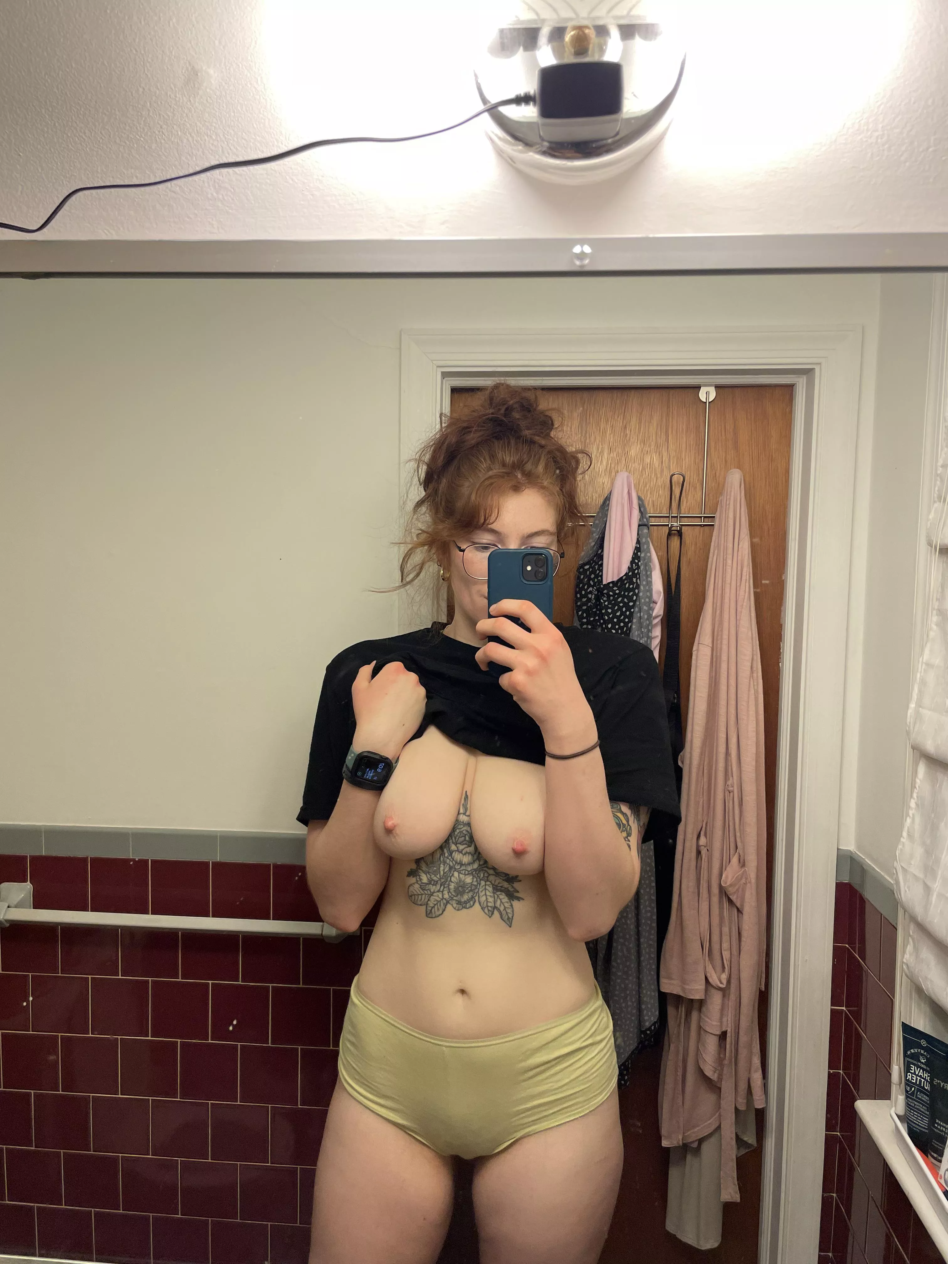 Oh hey there [f] 6’3” posted by AveryRed99