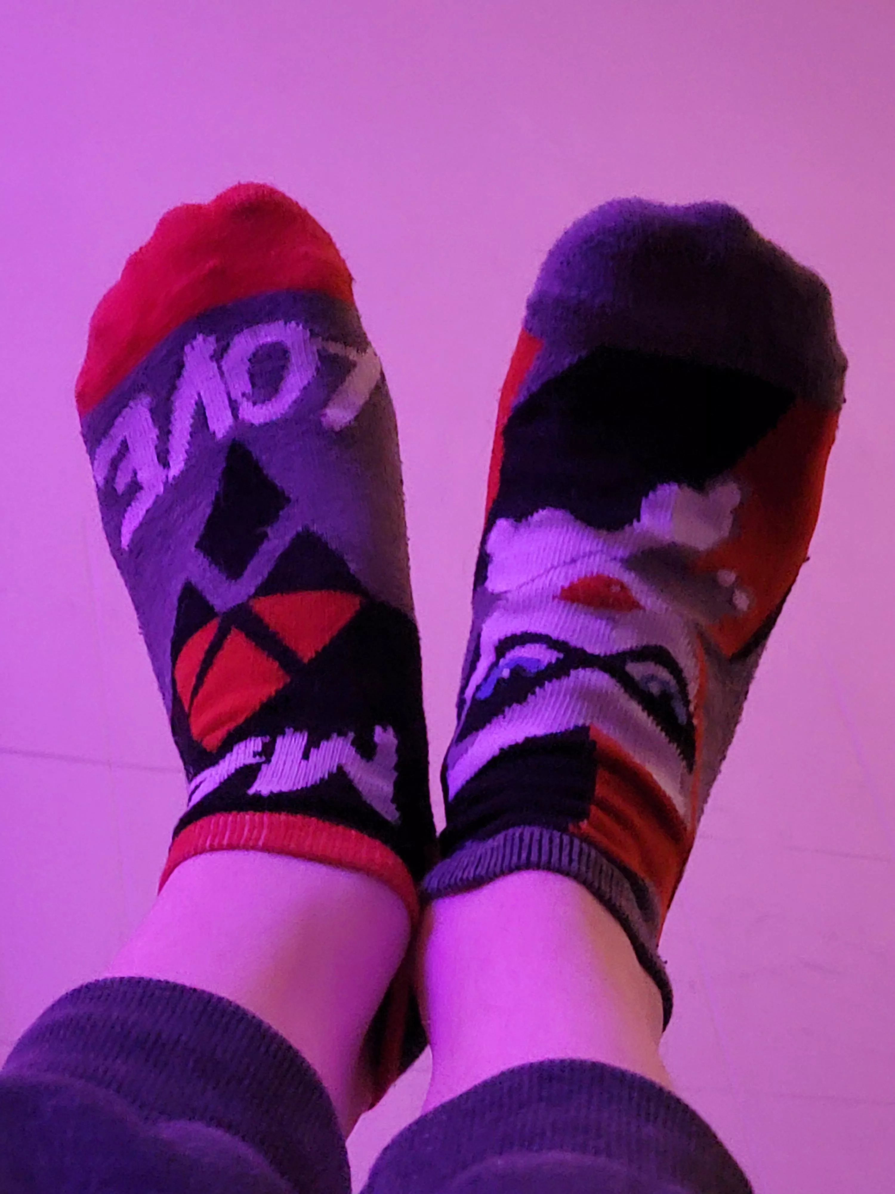 Old Harley Quinn socks ♦️ posted by RedHeadSocks