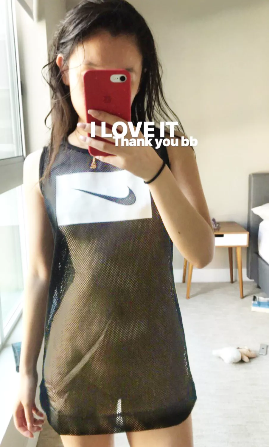 Olivia Sui, Accidental IG Story Post posted by sessoedivertente