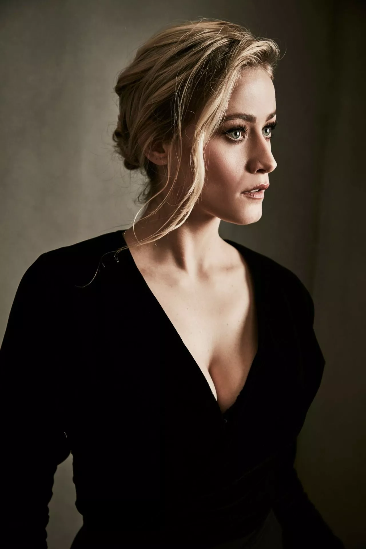 Olivia Taylor Dudley posted by DesiSongs