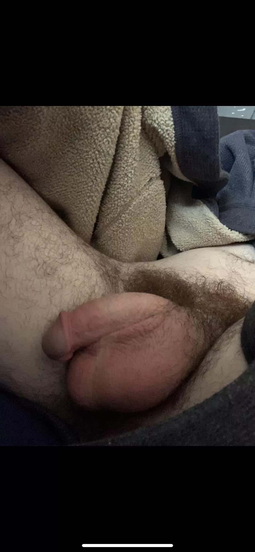 omg it stinks! Any other stinky cocks that wanna cum?😩 posted by charT888