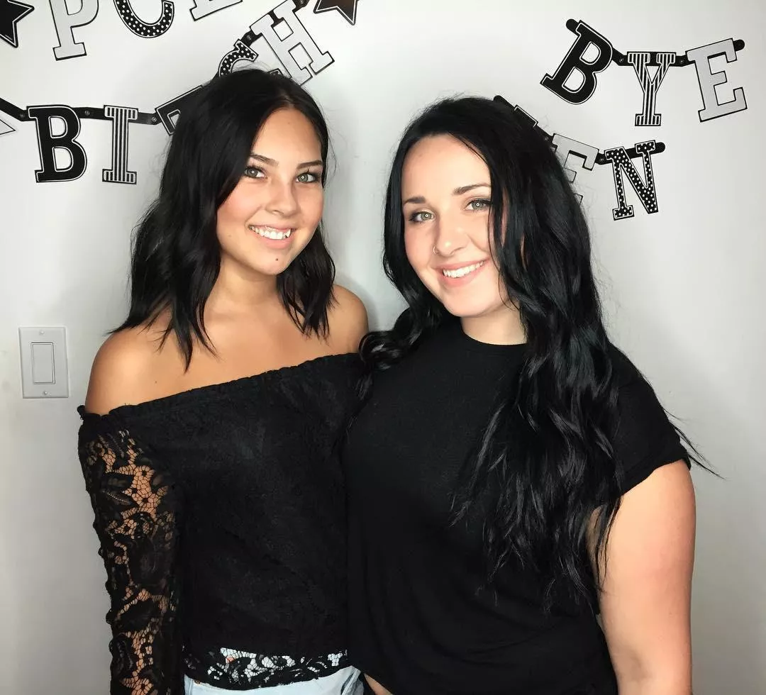 One gets dick in her ass every weekend💩🍆, One is a straight A student 👩‍🎓. Which one is which ?😈 posted by Tall_Heat_7747