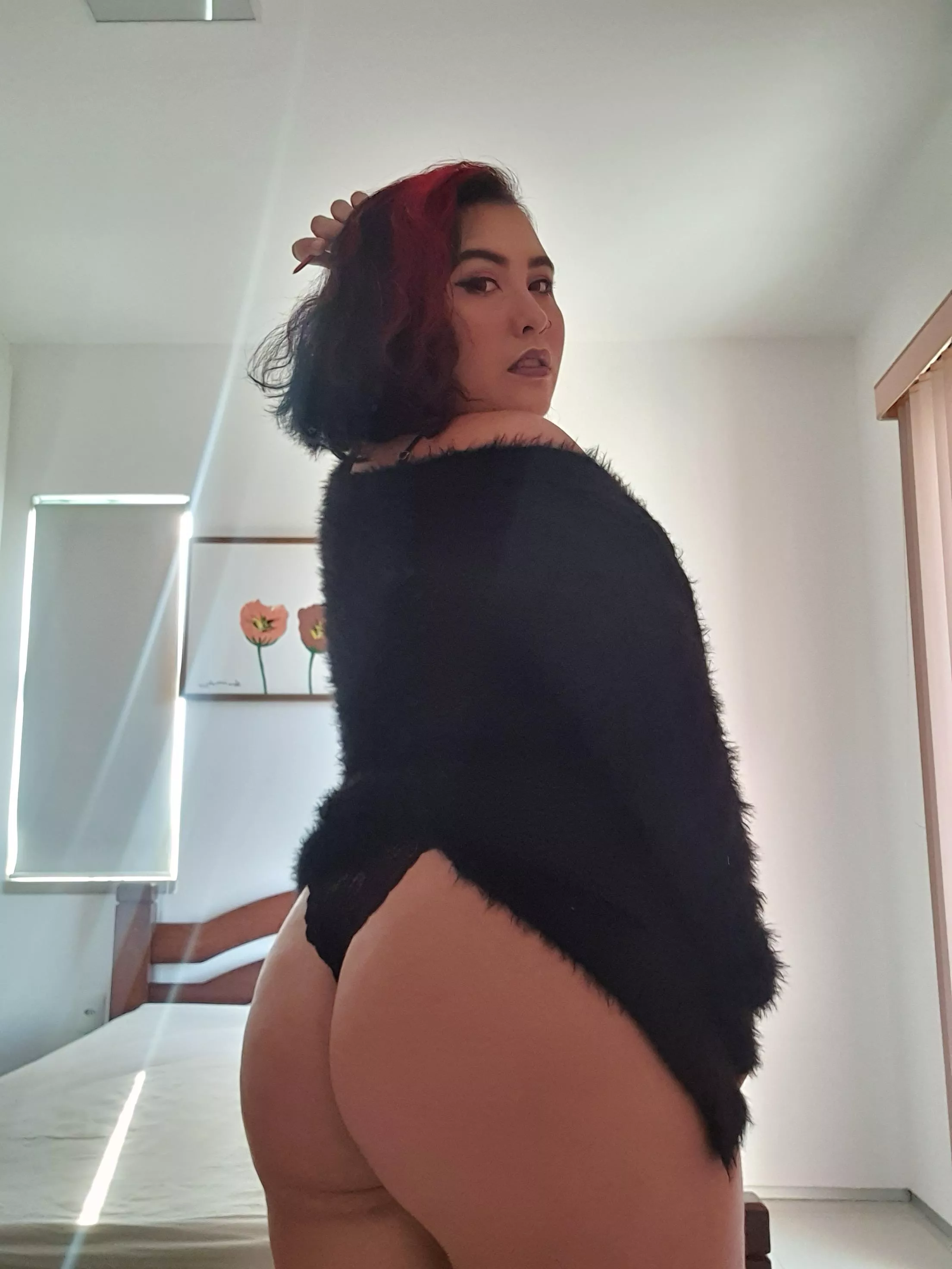 One question- would you fuck me? 😘 posted by aurora-mi