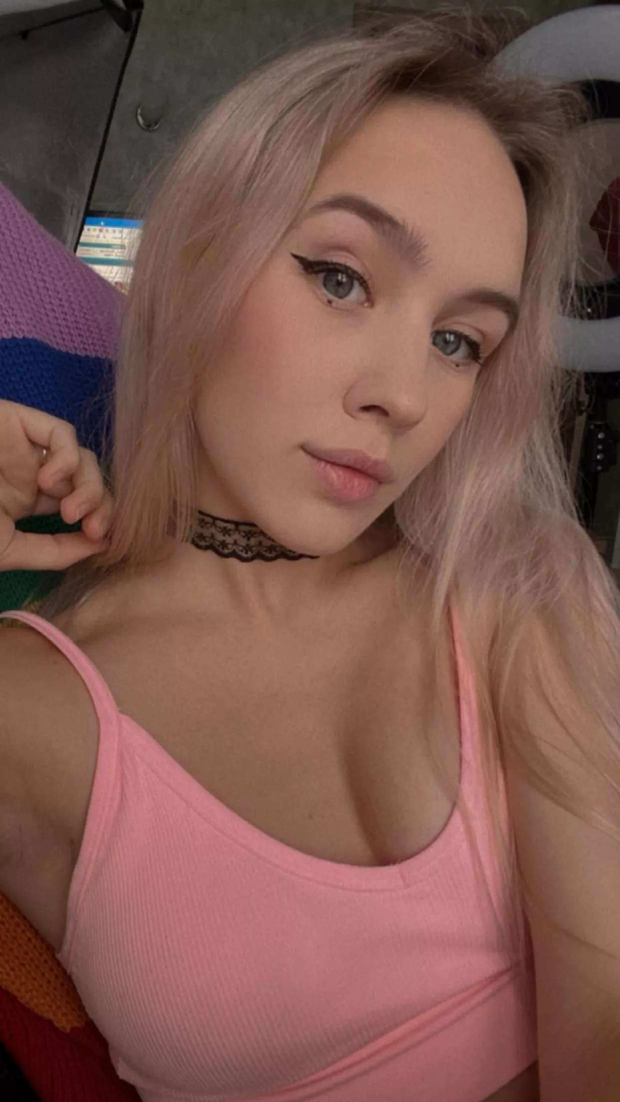 Online now🌸 cb: emilyca 🌸 link in bio posted by emilyca1