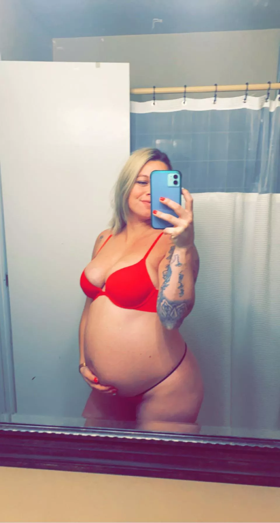 Only a couple more weeks with bump â¤ï¸â€ðŸ”¥ posted by summerprincesss