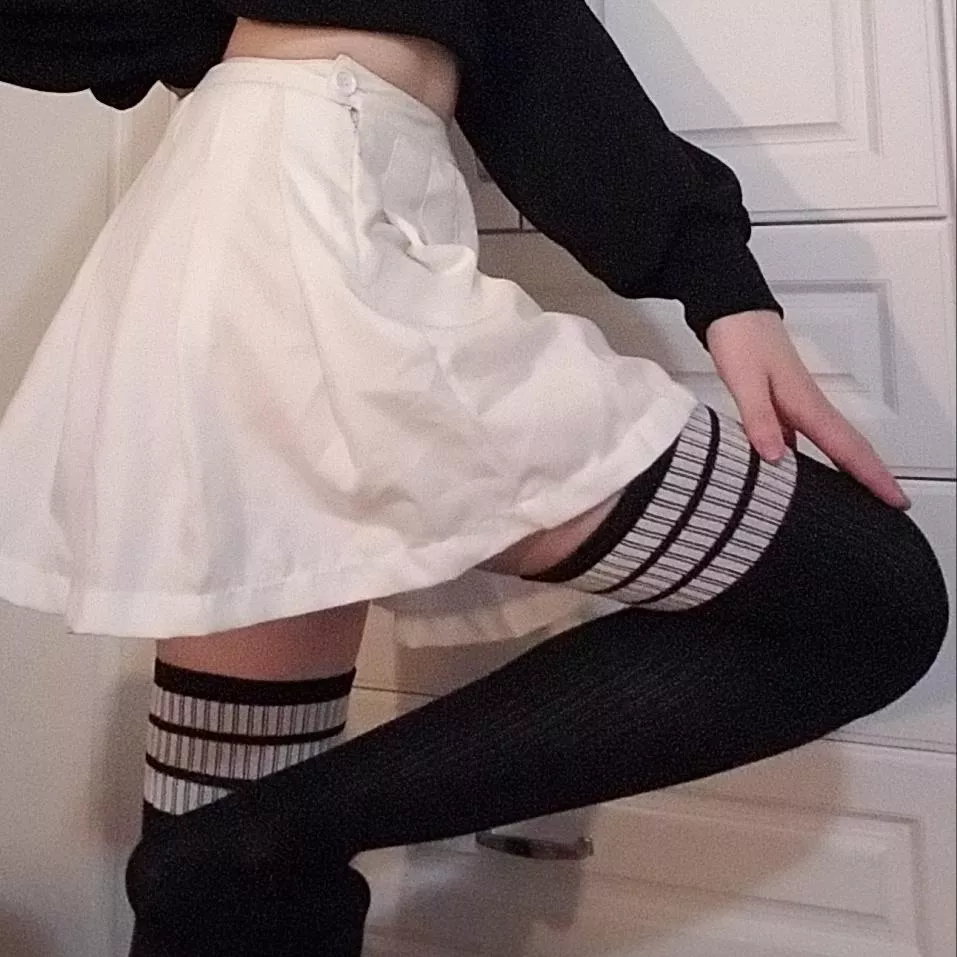 Opinions on this skirt? Cant decide if I wear it out with a guy tmmrw posted by Gold_Two8484