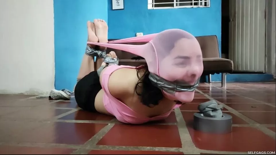 Pantyhosed Piggy Girl posted by Selfgags