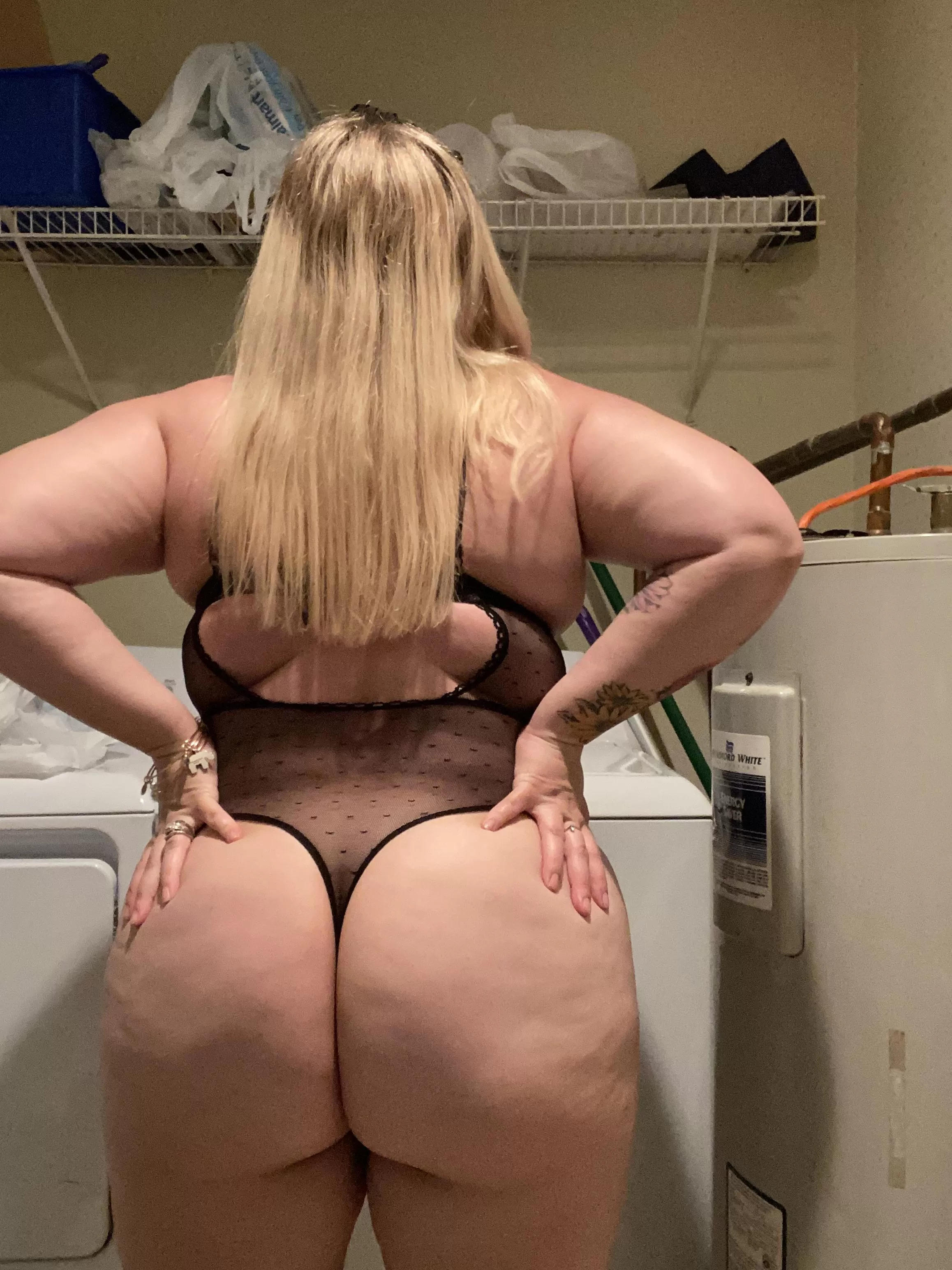 PAWG in thonged body suit! Cum see more of me! (OC) posted by Bubblebuttmilf00