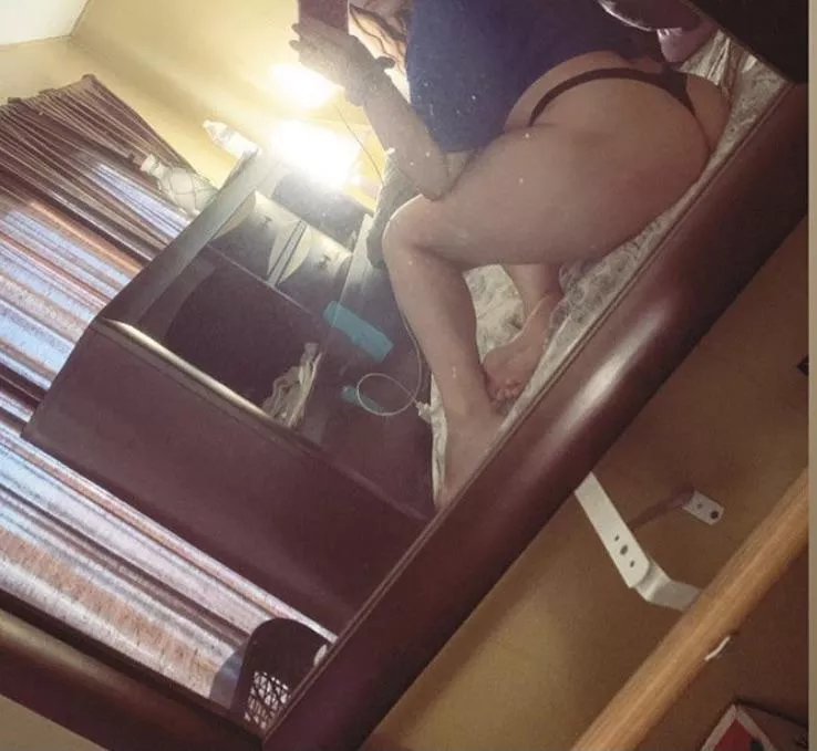 Pawg momma ready for dick ;) posted by amazingbaby11