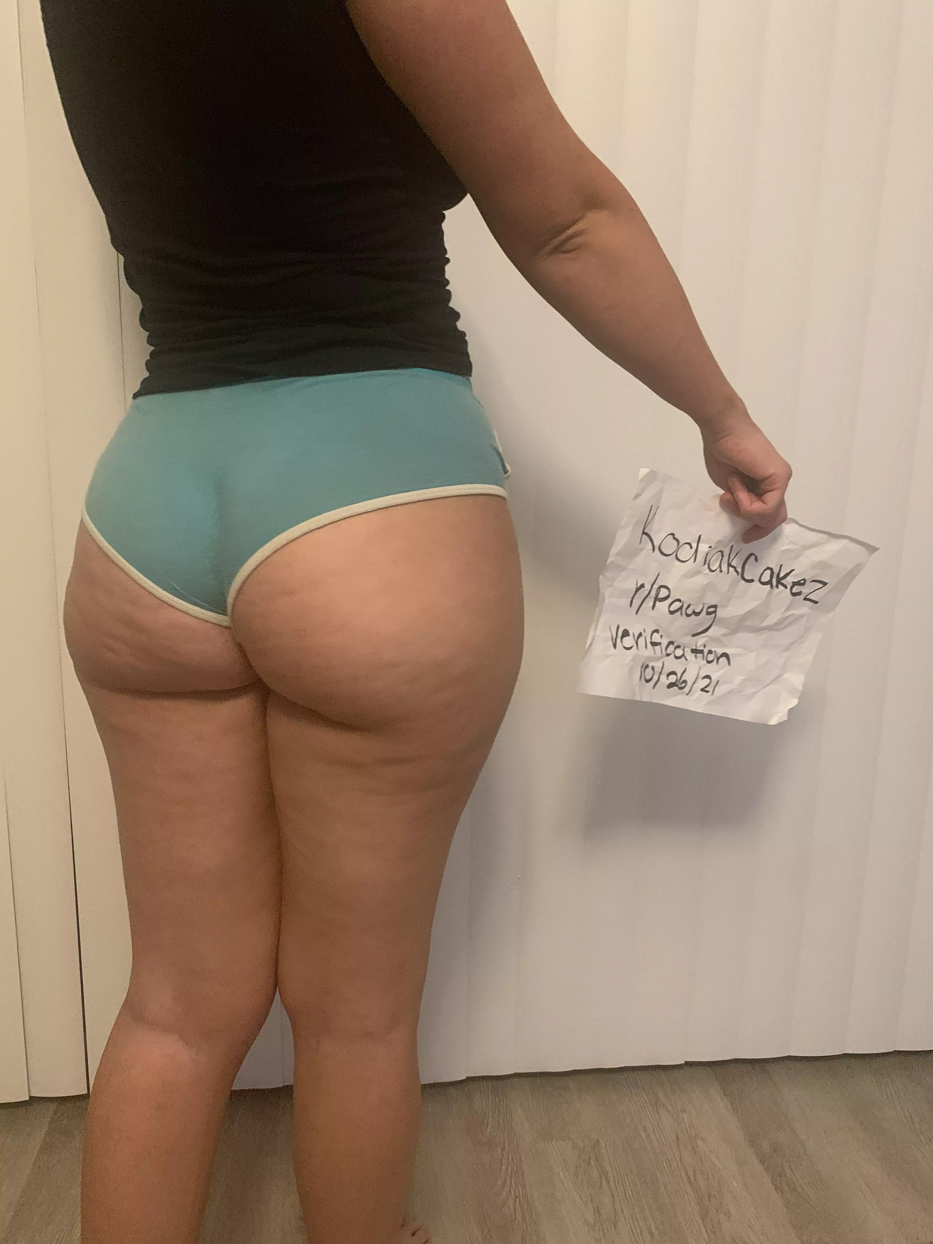 PAWG won’t verify me either 😢 posted by KodiakCakez