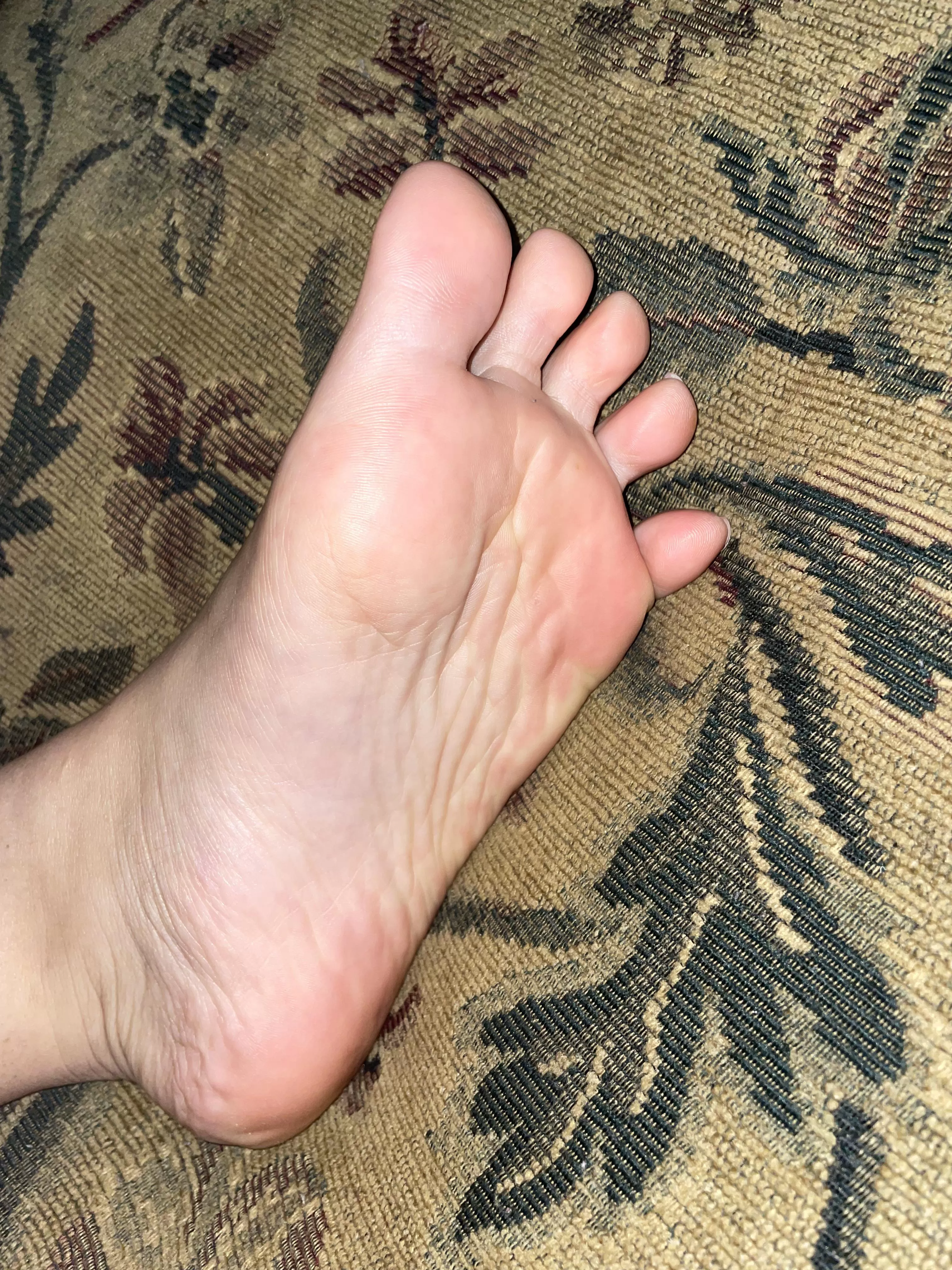 Peachy soles 😋😋 posted by ddavina