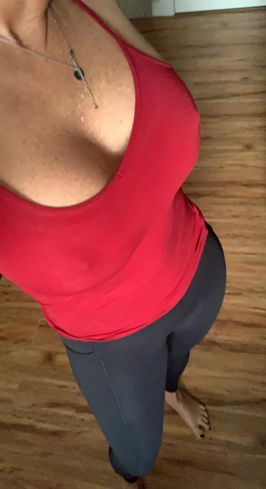 Perfect outfit for running some milf errands ? (F)51 posted by mischieviousmomma70