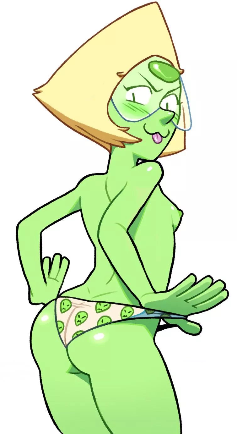 Peridot Wearing Her Sexy White Panties W/ Alien Print posted by Wreck-Man