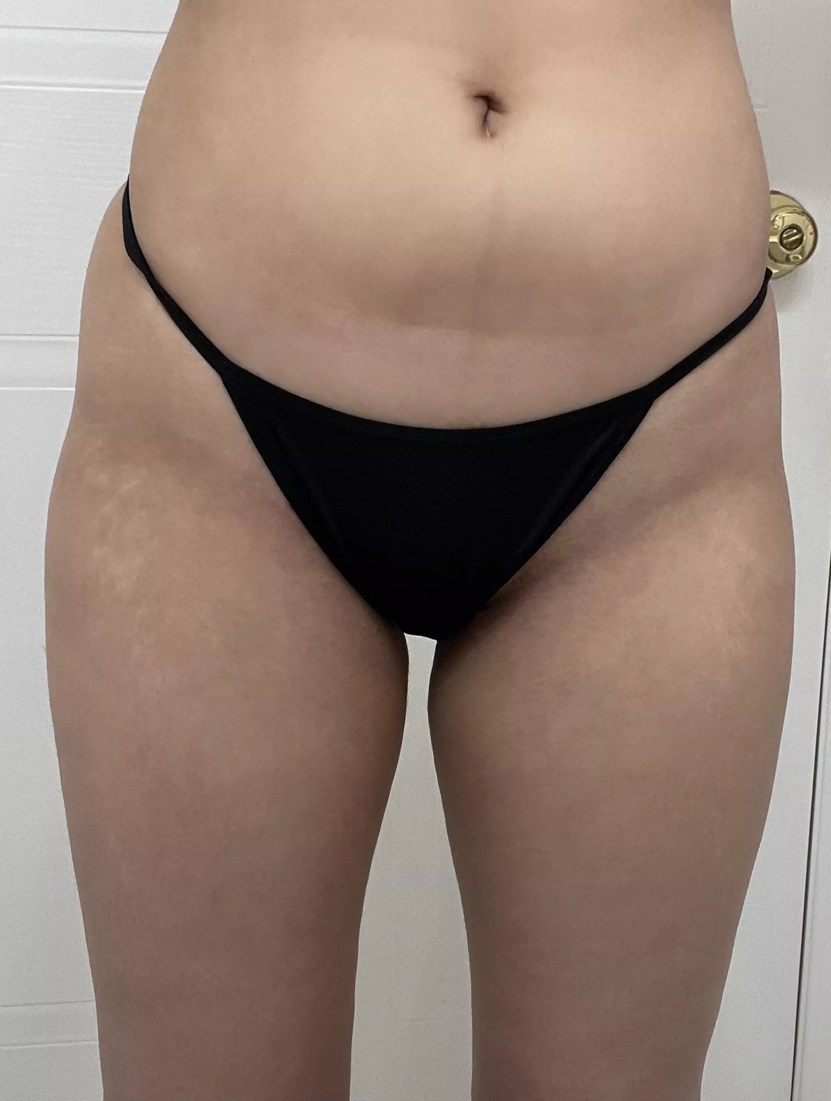 Petite F22, lost weight over the years and trying to go to the gym again. Any tips or routine workouts for building bigger legs? Any effective workouts to fill in hip dips and strengthen hip muscle? All tips are appreciated posted by progra_mmer