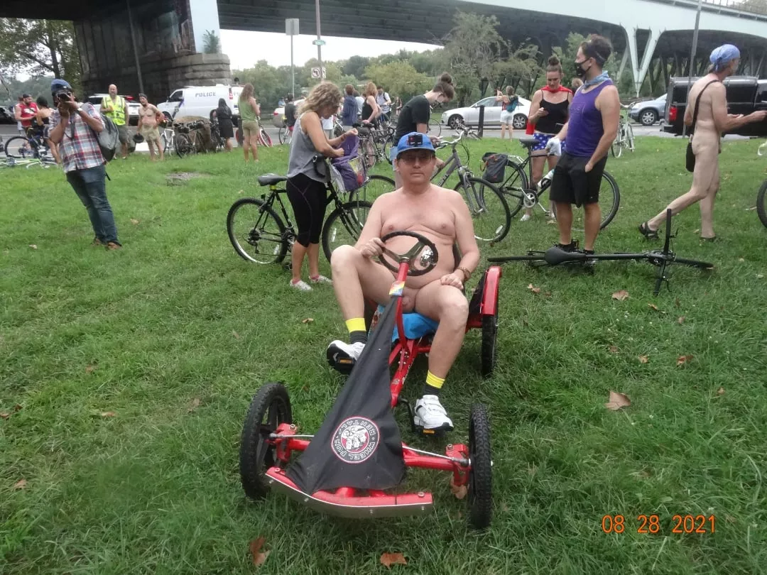 Philly naked bike ride 2021 posted by Nudeforall