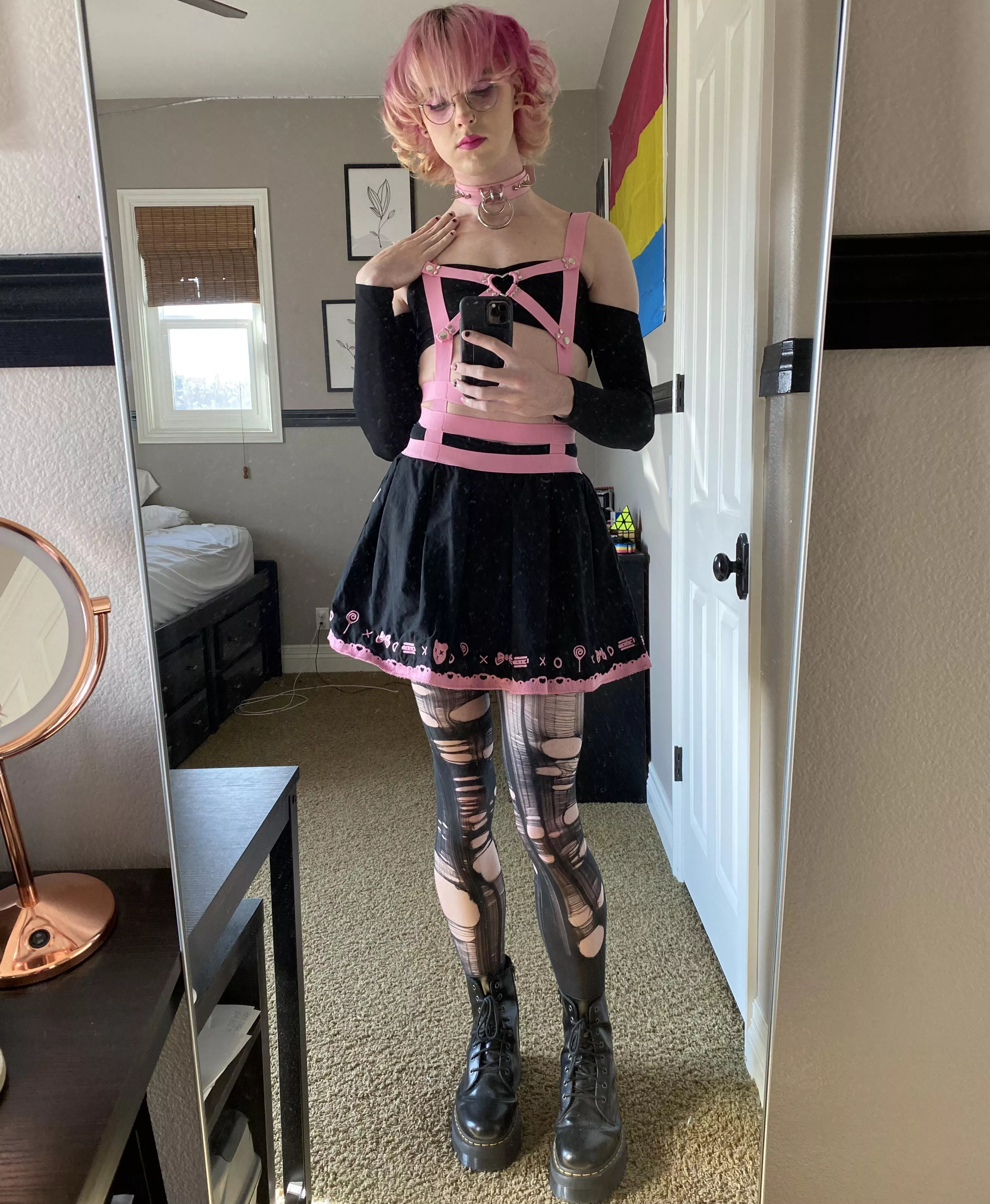 Pink and black is my favorite color combo, what’s yours? 💕 posted by PanFemboy