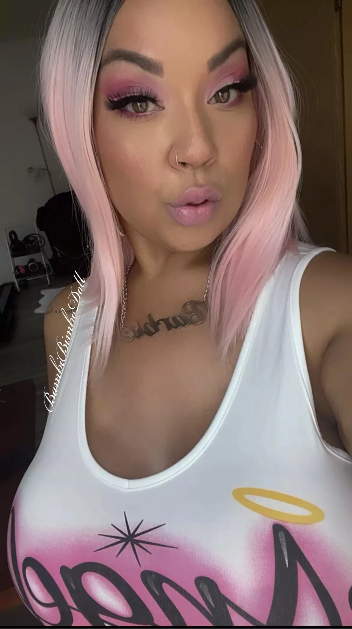 Pink vibes ðŸ’• [oc] posted by BimboInTraining_