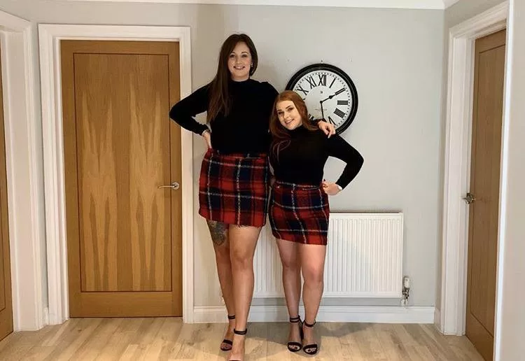 Plaid skirts posted by luvzlegz4daze