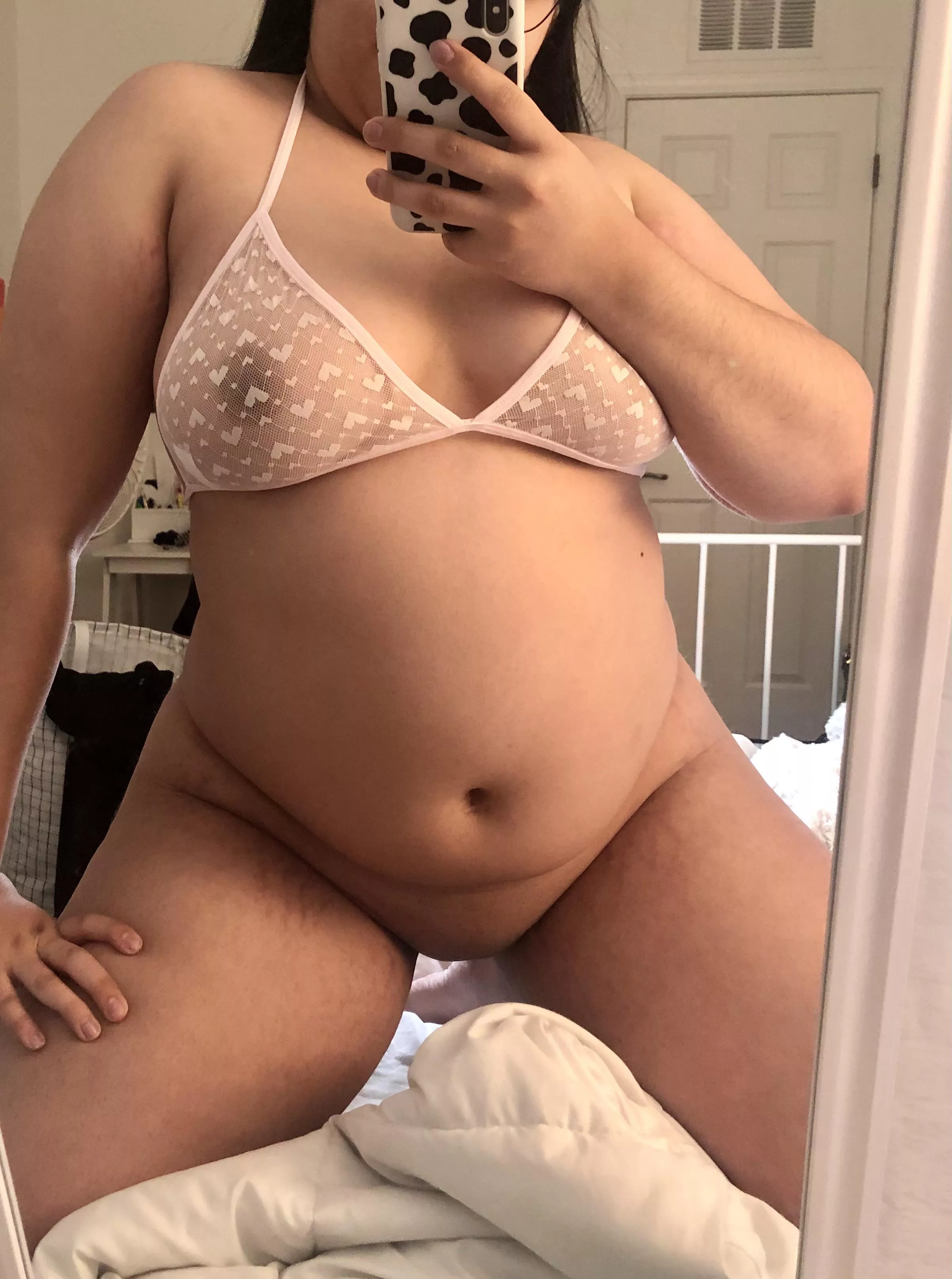 Please worship my tummy and pussy posted by purekiko