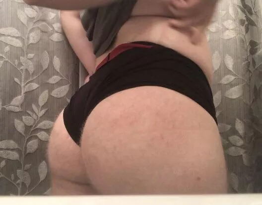 Plump 🍑 posted by wonderbooty22