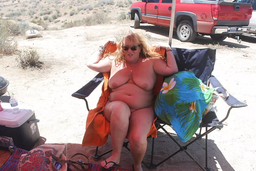 Plump blonde nude in the desert posted by Udderluvr2020