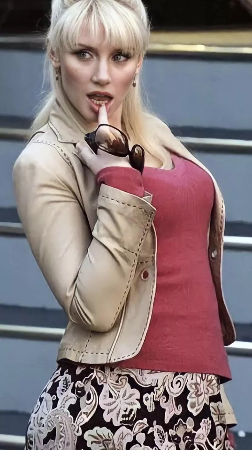 PM me and letâ€™s talk about how slutty Bryce Dallas Howardâ€™s Gwen Stacey is. Fuckk I need to cum to this bitch. posted by apothicon47