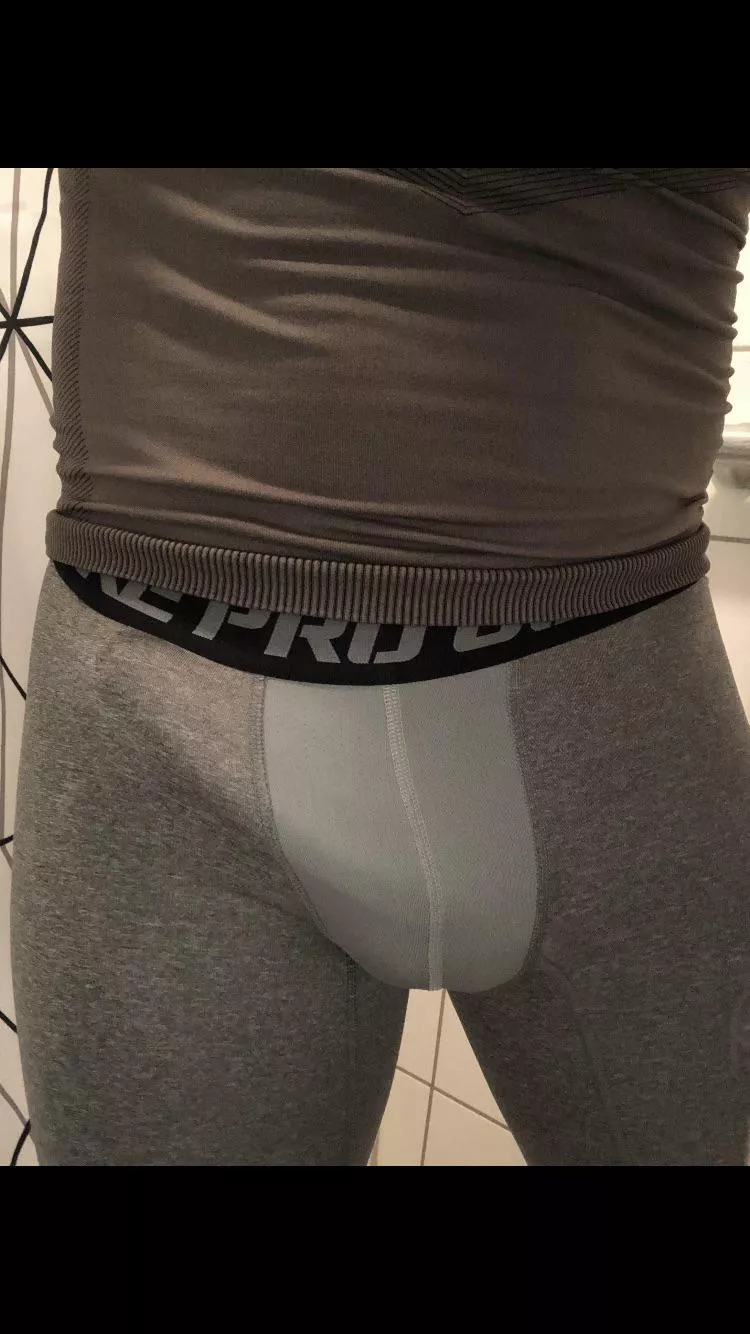 Post workout bulge! 😅 posted by Rombenisse