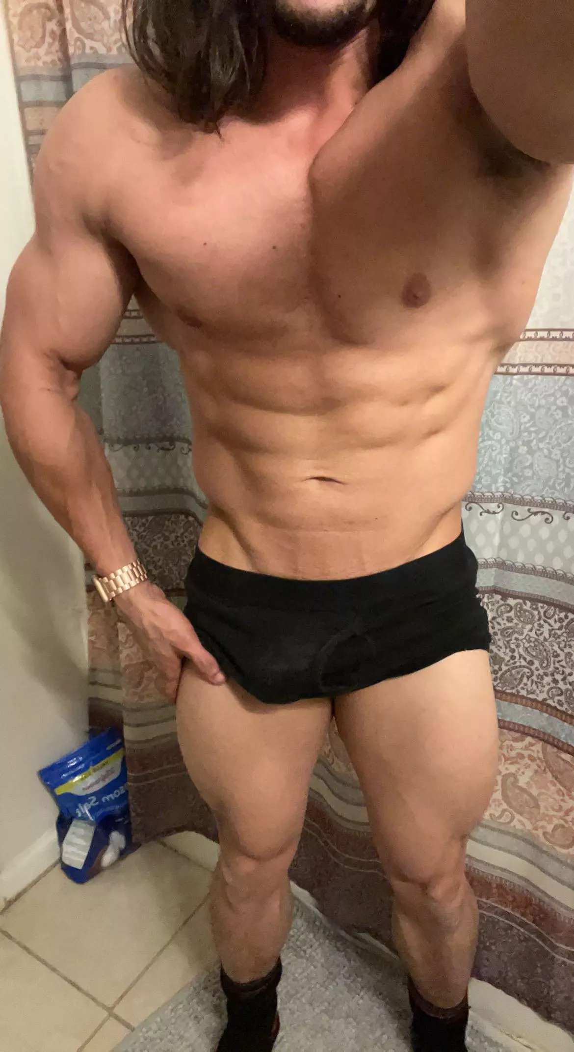 Post workout flex and boner ðŸ˜ðŸ˜ˆ [m] posted by ironr0d